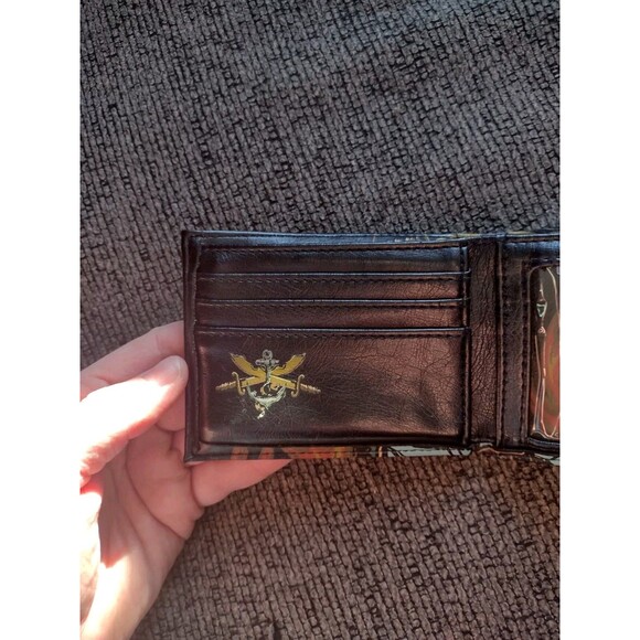 Disney Wallet Pirates Of The Caribbean Extremely RARE  VTG 90s Bifold Theme Park - Picture 3 of 5